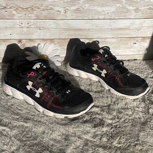 Under Armour Sneakers, Women’s Size 6, EUC